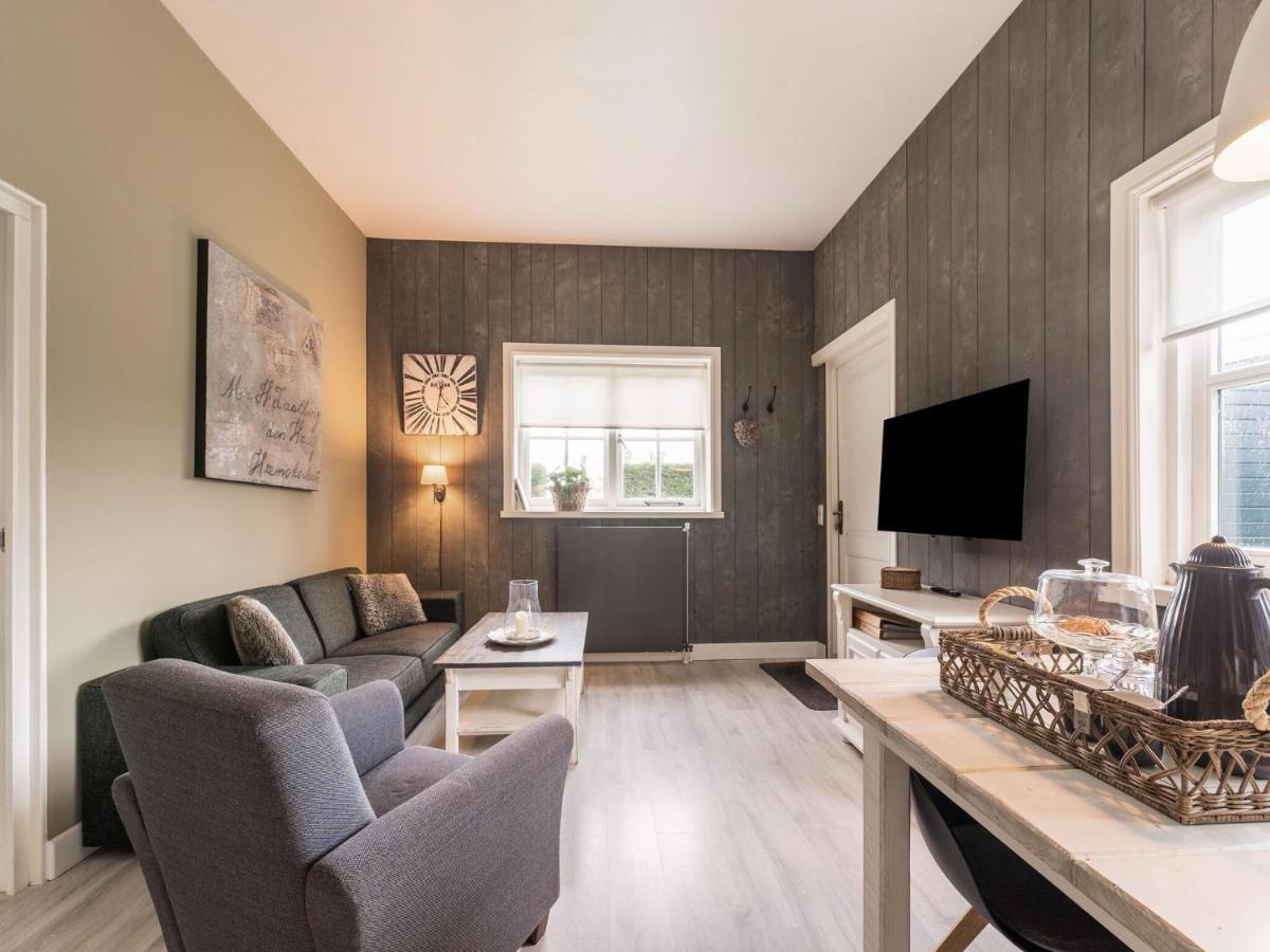 Quaint Summer Holiday Home In Egmond Binnen Exterior photo